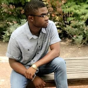 Meet your Posher, Emmanuel